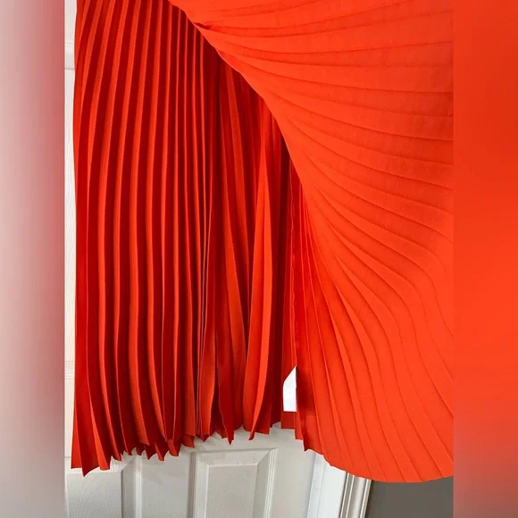 Cos Elegant Orange Pleated Skirt Size 8 - Picture 4 of 10